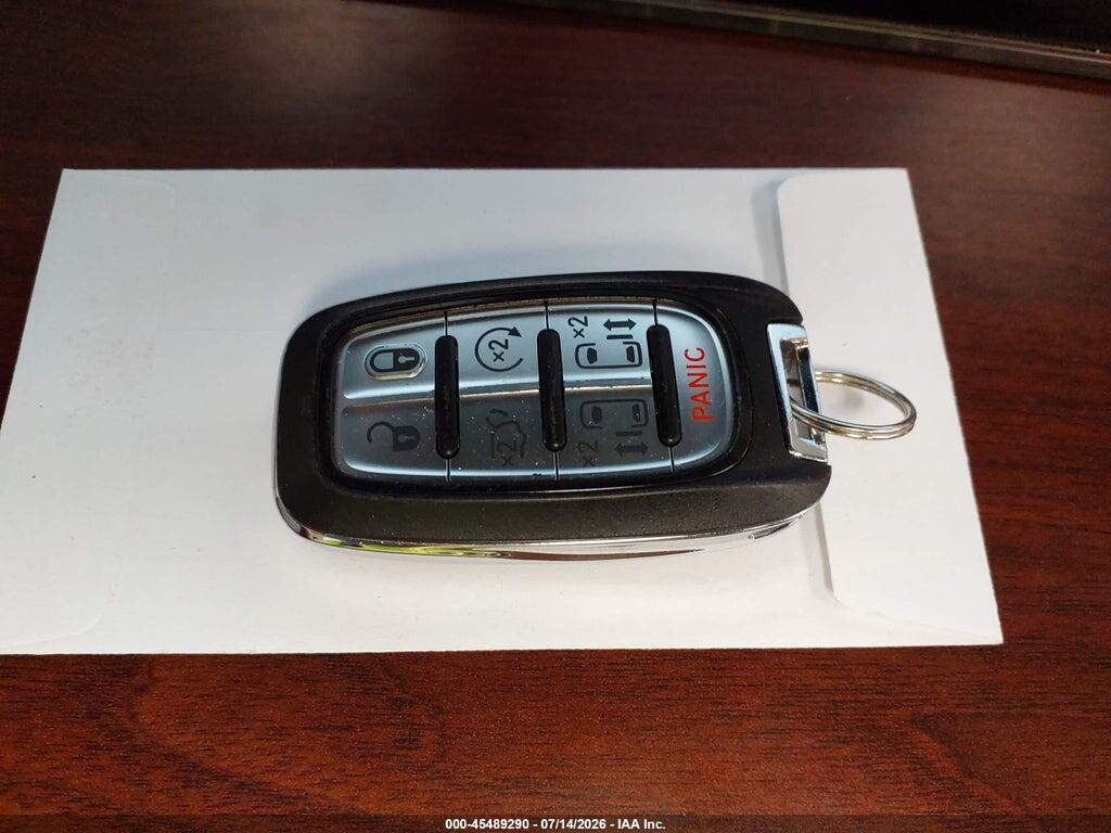 2C4RC1BG8PR508571 2023 CHRYSLER PACIFICA photo no. 11