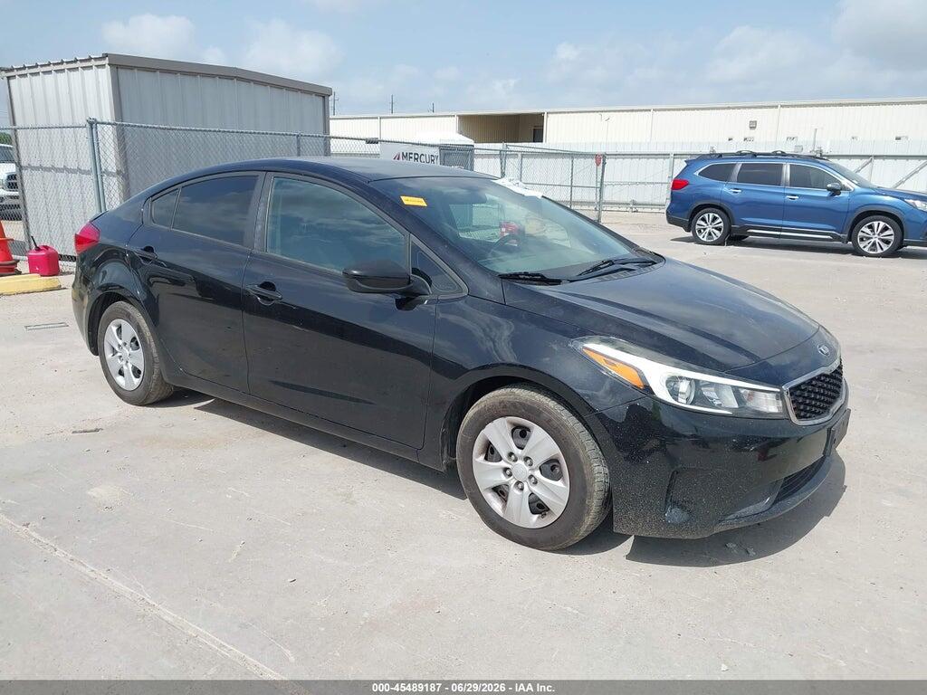 3KPFK4A73HE039594 2017 KIA FORTE photo no. 1