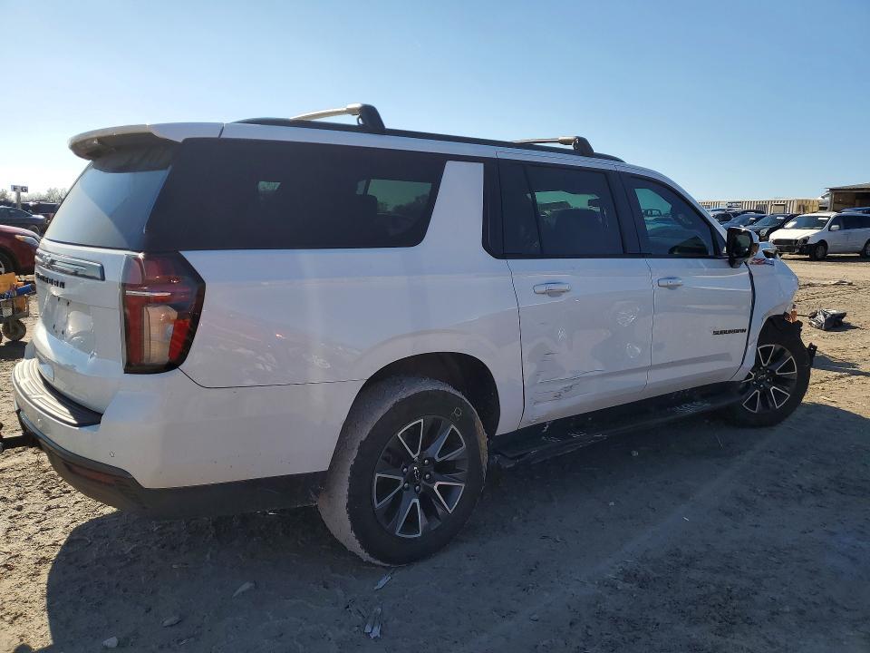 2021 CHEVROLET SUBURBAN K1500 Z71 — Фото 3 из 14