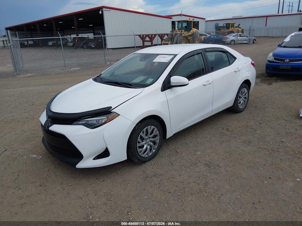 5YFBURHEXHP575791 2017 TOYOTA COROLLA photo no. 2