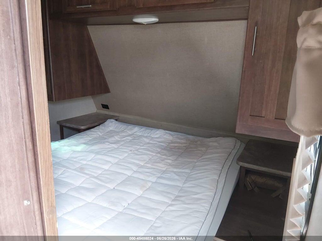 4YDT26R26H6360216 2017 KEYSTONE TRAVEL TRAILER photo no. 5