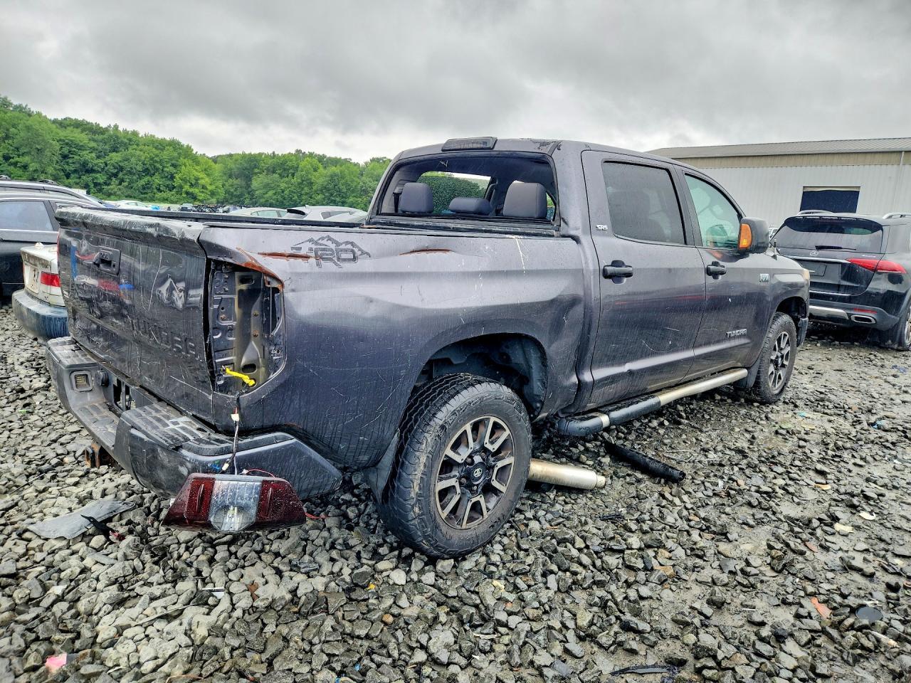 2016 TOYOTA TUNDRA SR5 — Фото 3 из 12