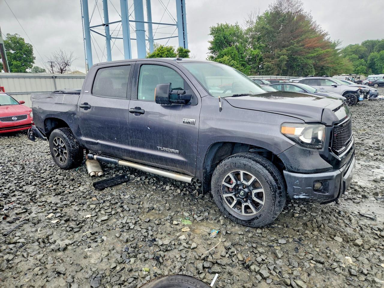 2016 TOYOTA TUNDRA SR5 — Фото 4 из 12