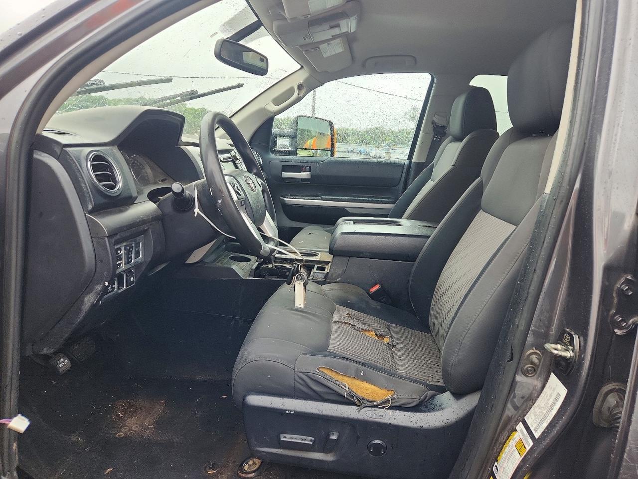 2016 TOYOTA TUNDRA SR5 — Фото 7 из 12