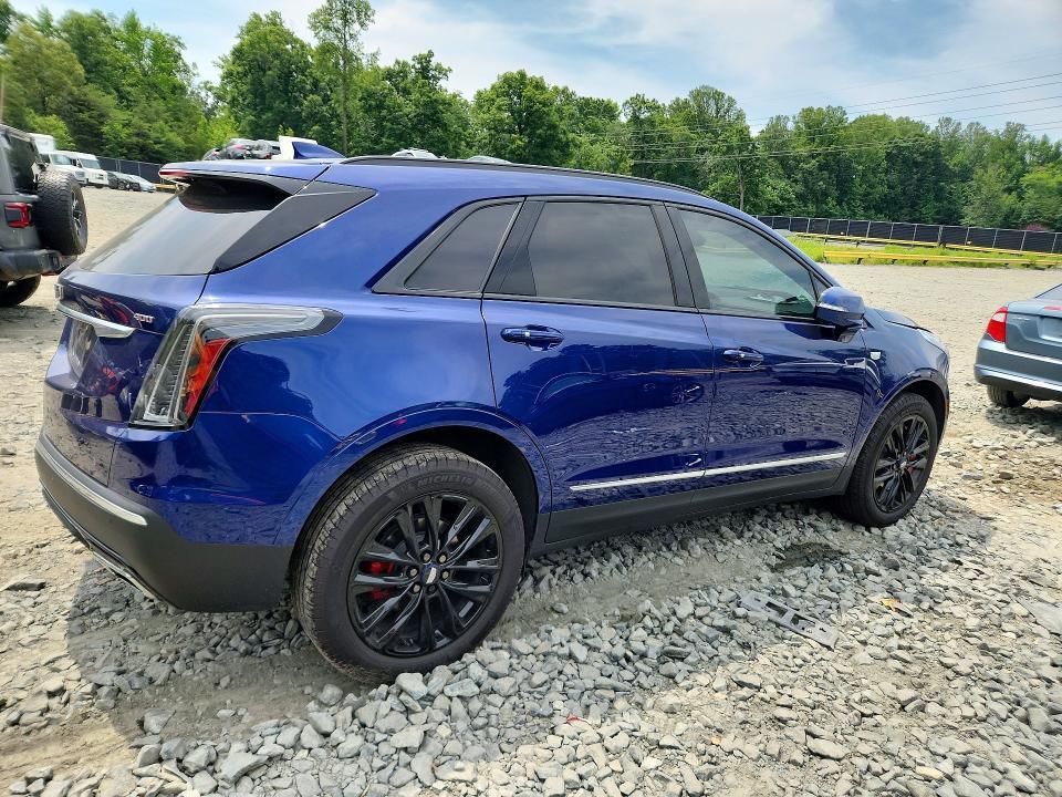 2025 CADILLAC XT5 SPORT — Фото 3 из 13