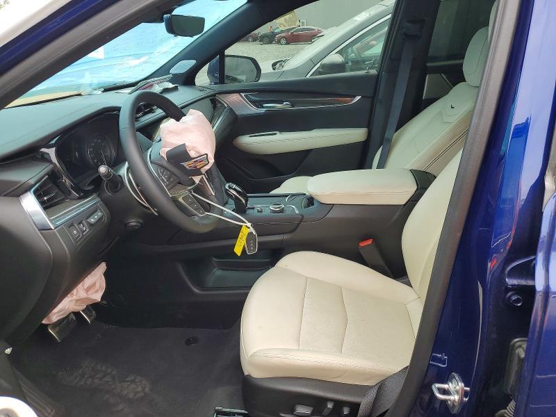 2025 CADILLAC XT5 SPORT — Фото 7 из 13