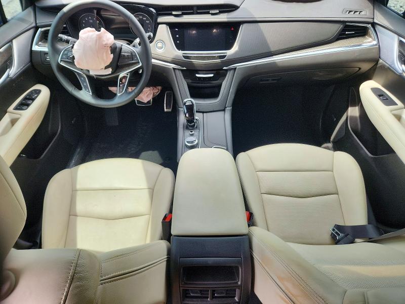 2025 CADILLAC XT5 SPORT — Фото 8 из 13