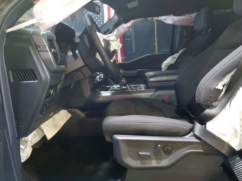 2025 FORD F150 XLT — Фото 7 из 12