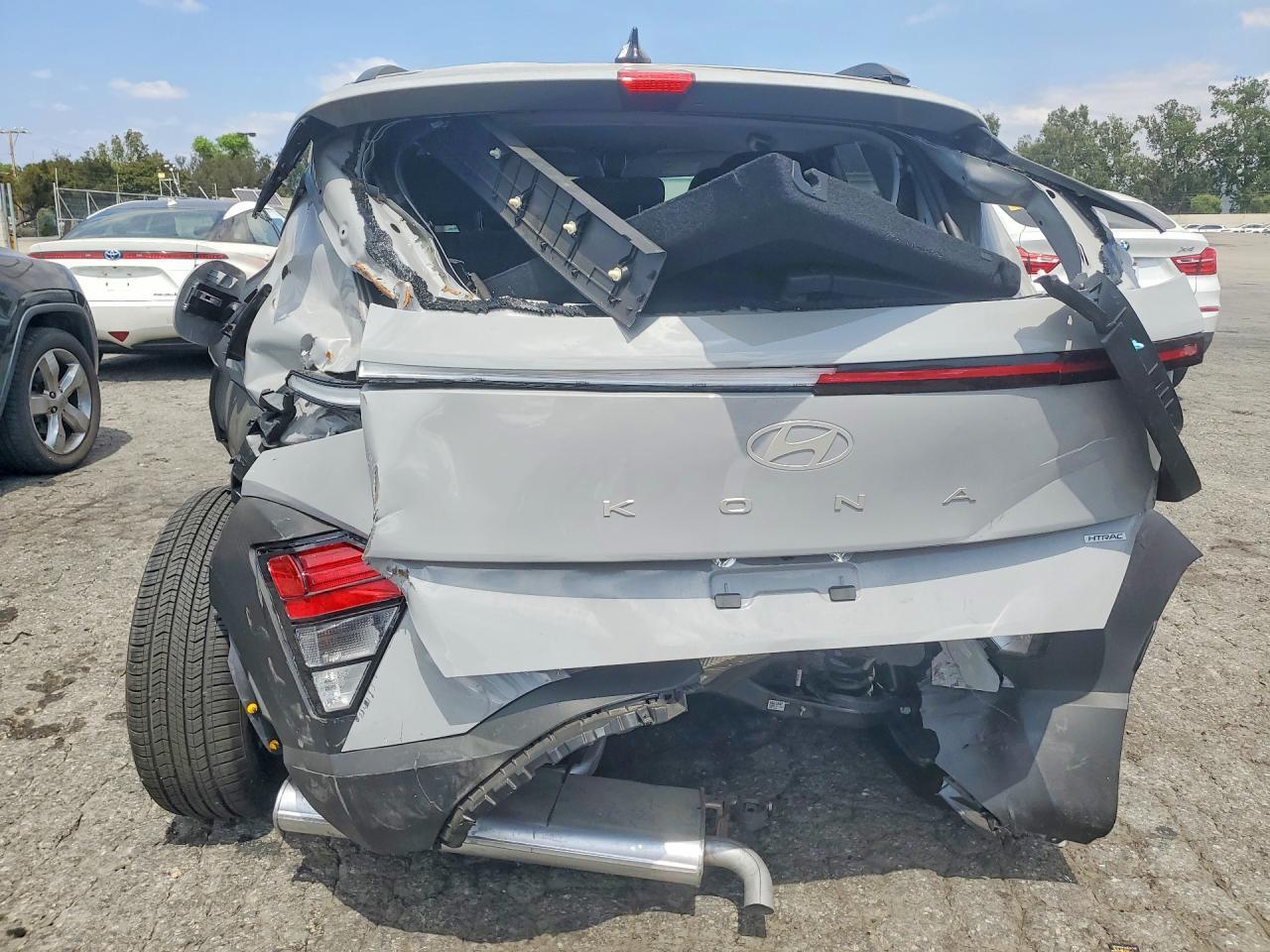 2025 HYUNDAI KONA SEL — Фото 6 из 13