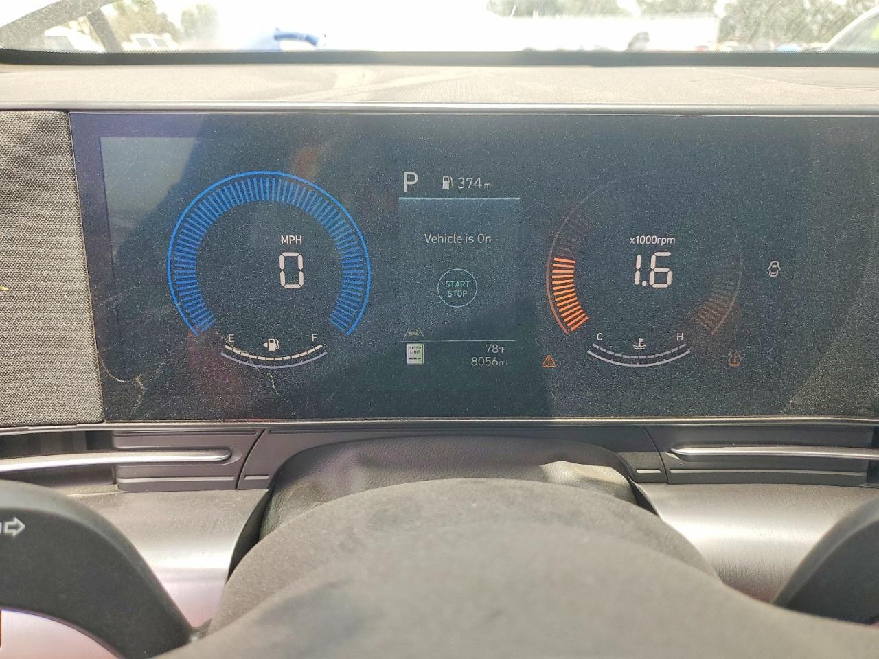 2025 HYUNDAI KONA SEL — Фото 9 из 13