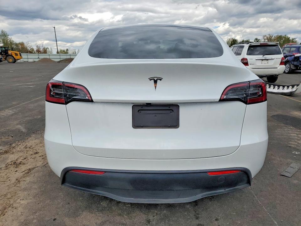 7SAYGDED0SF281595 2025 TESLA MODEL Y photo no. 6