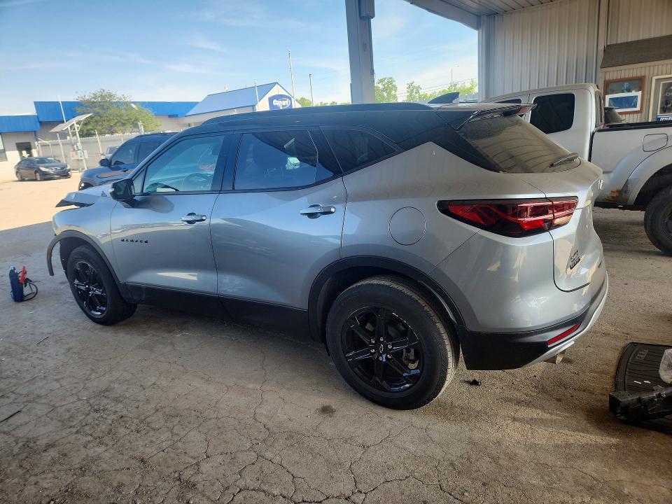 2024 CHEVROLET BLAZER 3LT — Фото 2 из 14