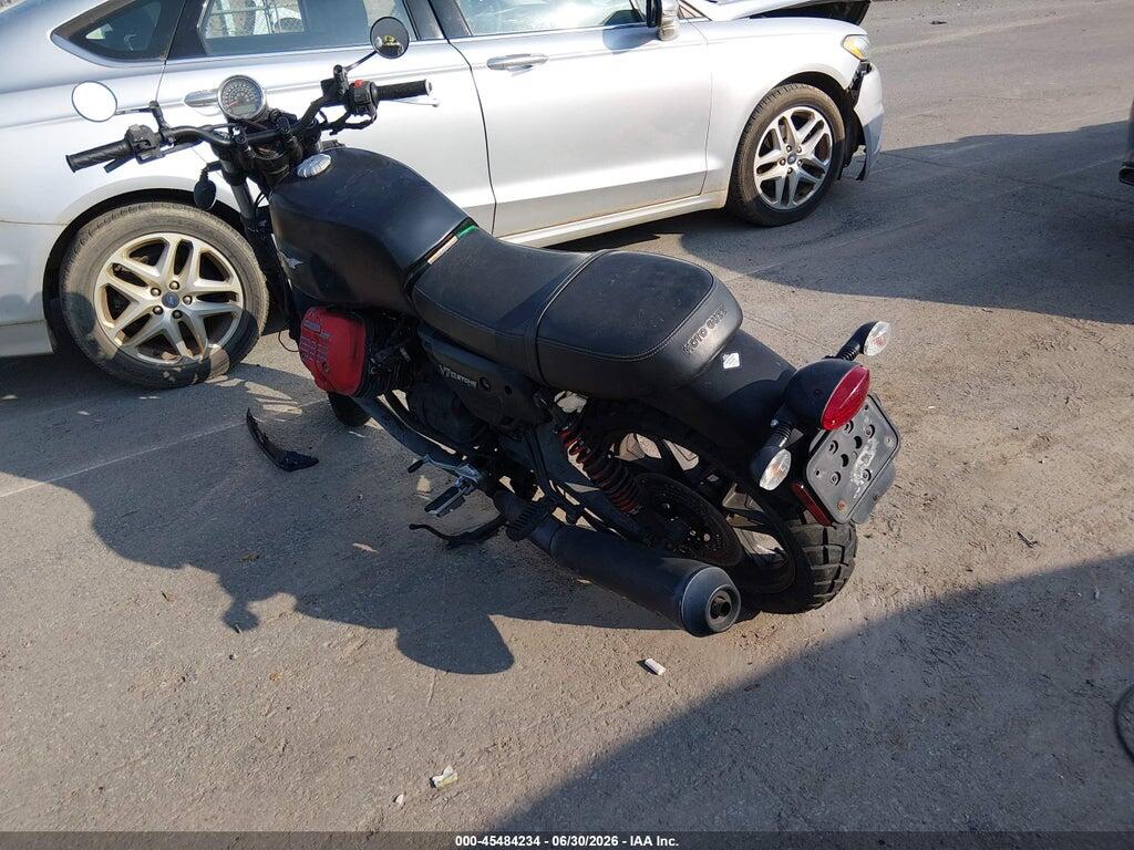 ZGULDU003HM000195 2017 MOTO GUZZI V7 III photo no. 3