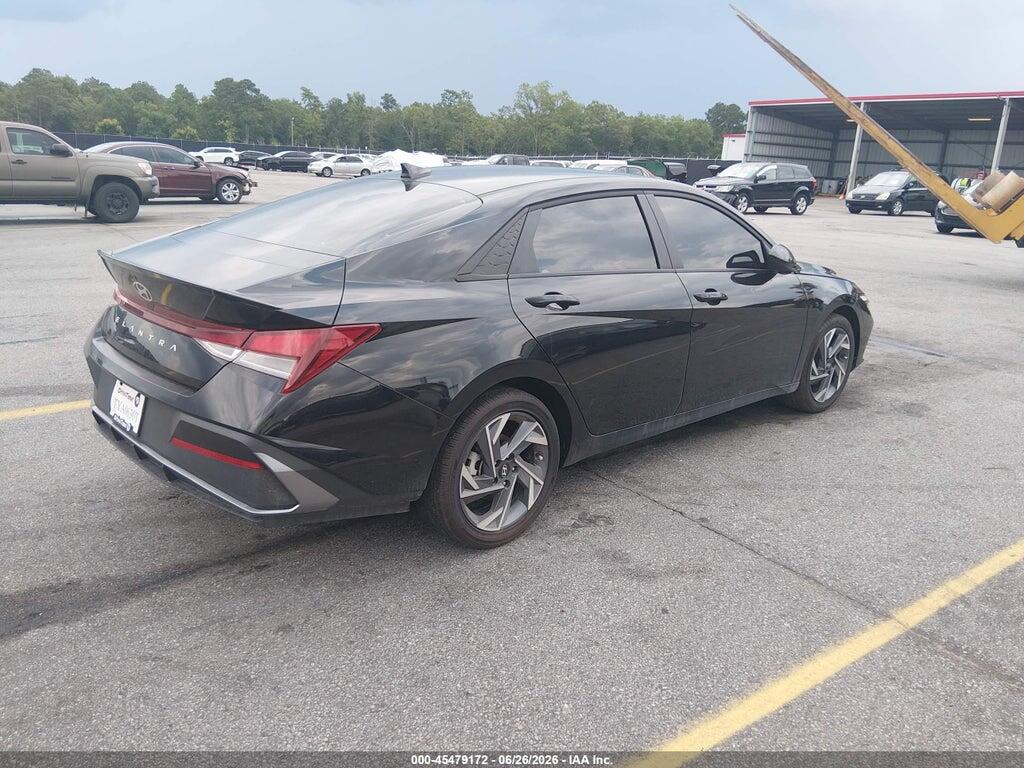 KMHLM4DG7SU066990 2025 HYUNDAI ELANTRA photo no. 4