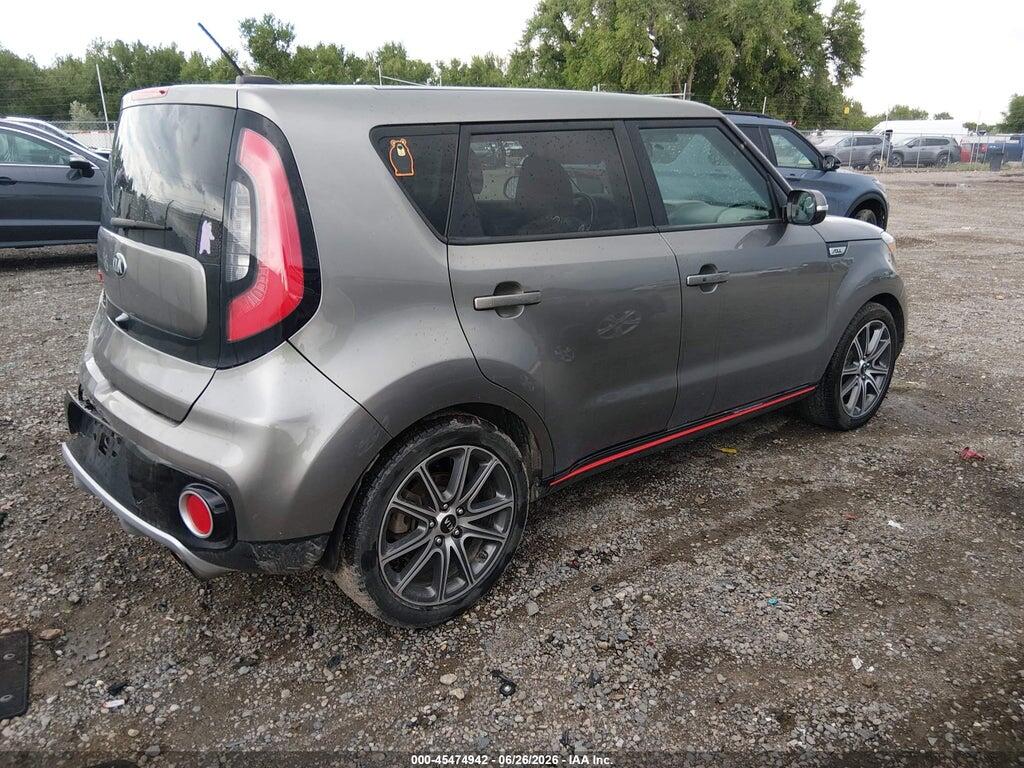 KNDJX3AA5J7536010 2018 KIA SOUL photo no. 4
