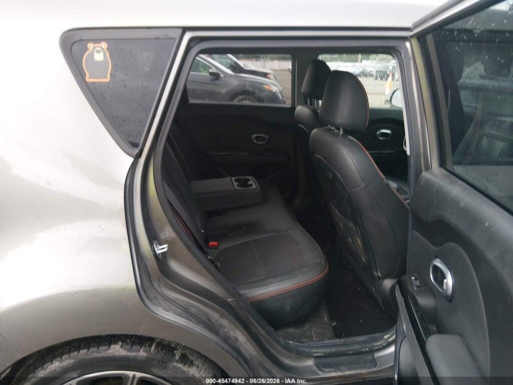 KNDJX3AA5J7536010 2018 KIA SOUL photo no. 8