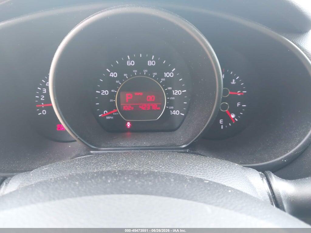 KNDJN2A29G7834898 2016 KIA SOUL photo no. 7