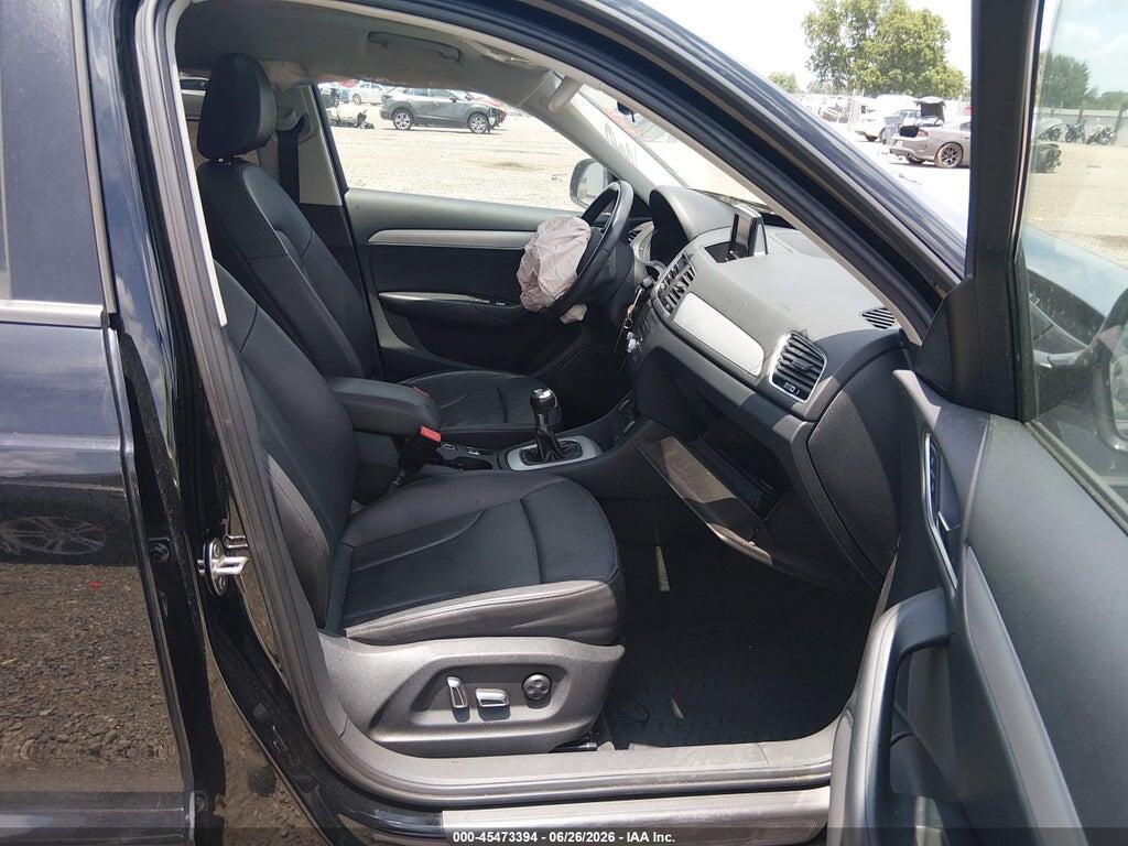 WA1BCCFSXHR011695 2017 AUDI Q3 photo no. 5