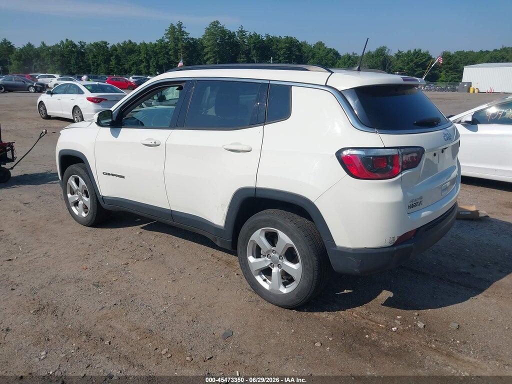 3C4NJDBB4KT670052 2019 JEEP COMPASS photo no. 3