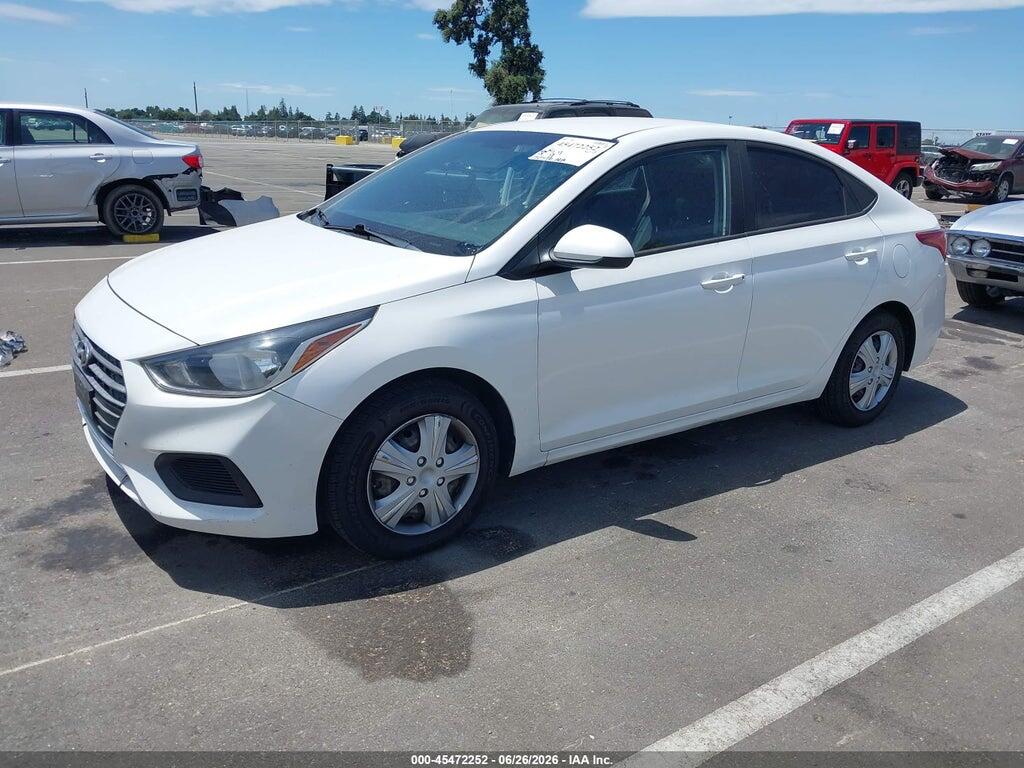 3KPC24A33JE032859 2018 HYUNDAI ACCENT photo no. 2