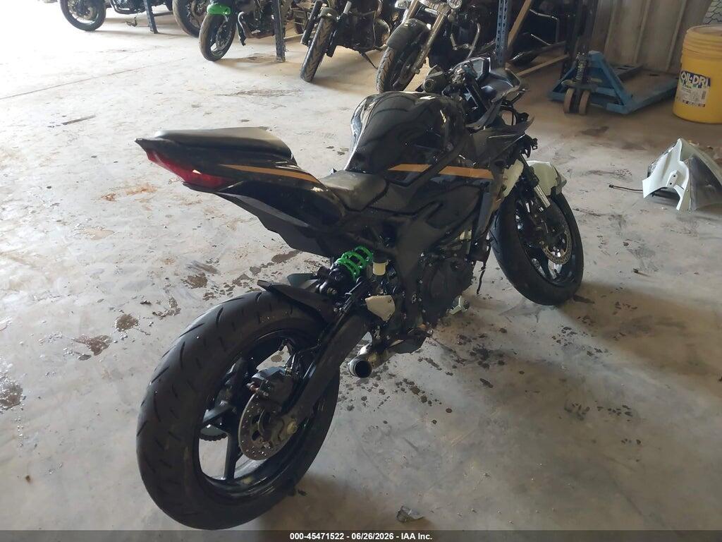 ML5ZXCS17TDA55372 2026 KAWASAKI ZX400 photo no. 4