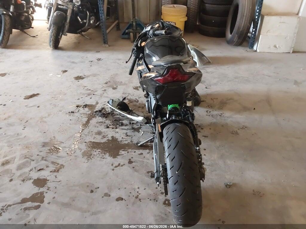 ML5ZXCS17TDA55372 2026 KAWASAKI ZX400 photo no. 6