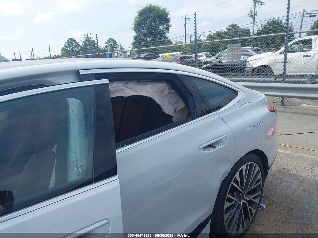 WAU2EAGH8SA023273 2025 AUDI S6 E-TRON photo no. 9