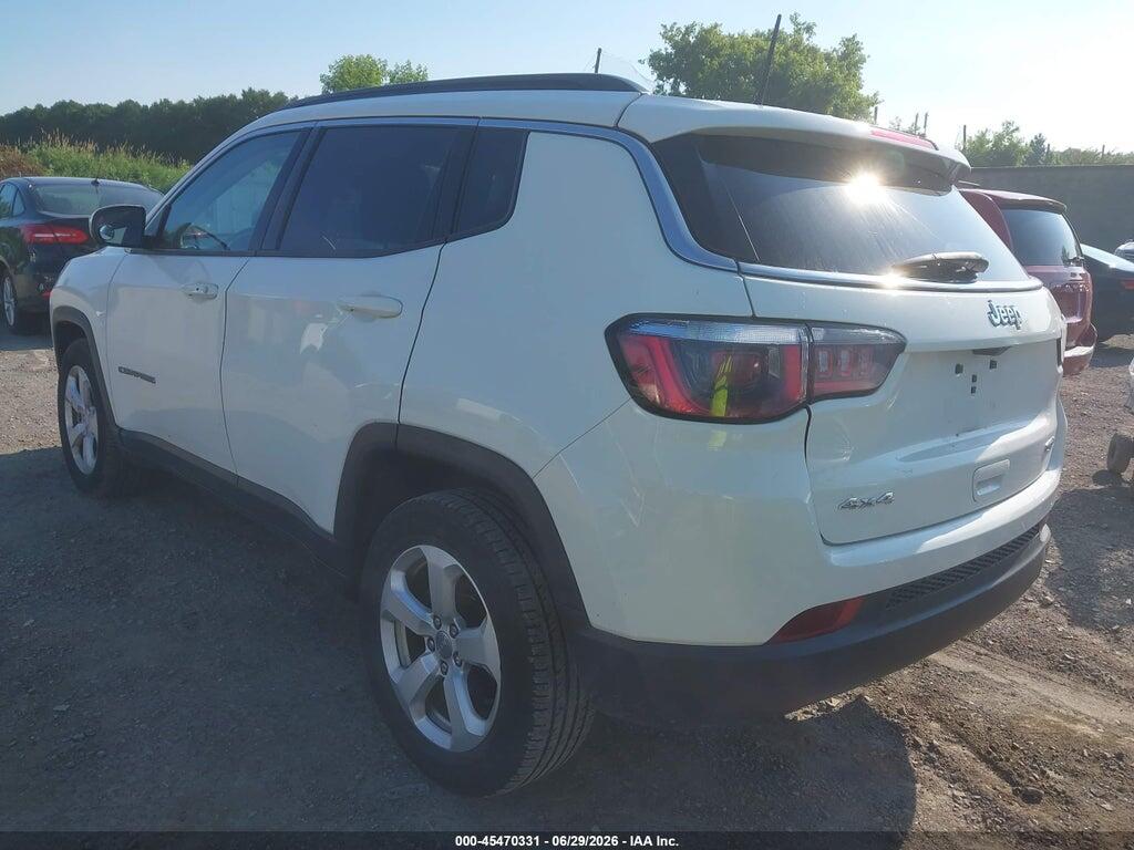 3C4NJDBBXJT113077 2018 JEEP COMPASS photo no. 3