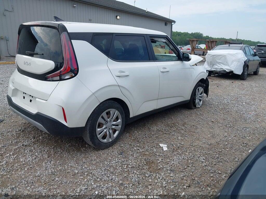 KNDJ23AU6P7845258 2023 KIA SOUL photo no. 4