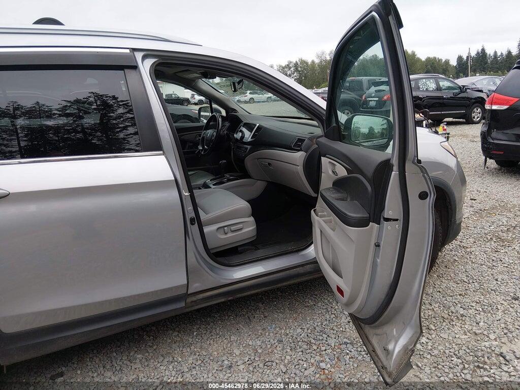 5FNYF6H52JB047330 2018 HONDA PILOT photo no. 5