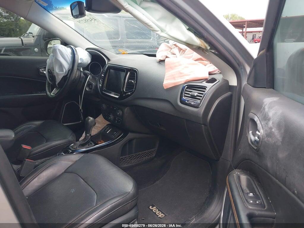 3C4NJCCB4KT676037 2019 JEEP COMPASS photo no. 5
