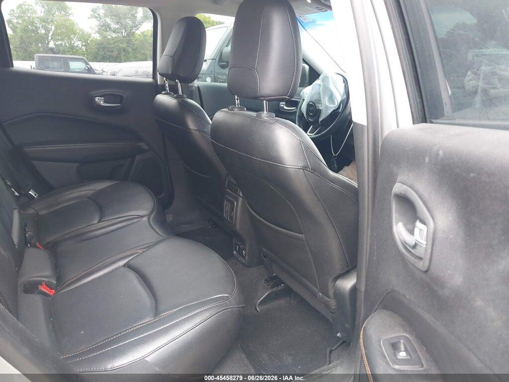 3C4NJCCB4KT676037 2019 JEEP COMPASS photo no. 8