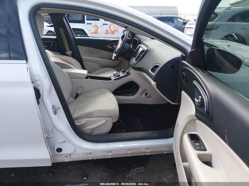 1C3CCCAB0GN168597 2016 CHRYSLER 200 photo no. 5