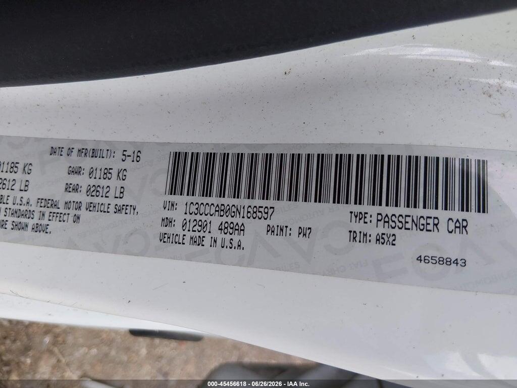 1C3CCCAB0GN168597 2016 CHRYSLER 200 photo no. 9