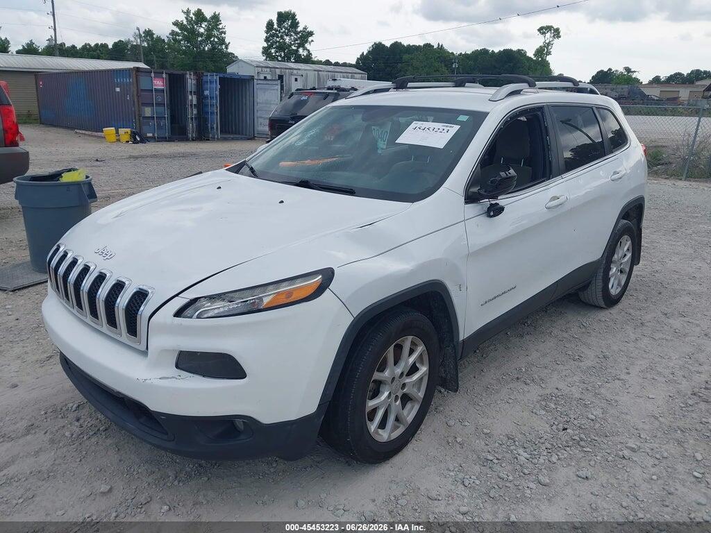 1C4PJLCB0JD612011 2018 JEEP CHEROKEE photo no. 2