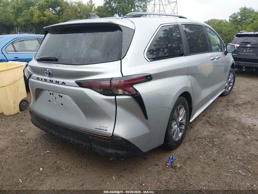 5TDYRKEC7PS165414 2023 TOYOTA SIENNA photo no. 4