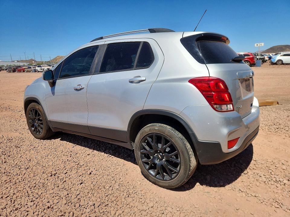 2021 CHEVROLET TRAX 1LT — Фото 2 из 14