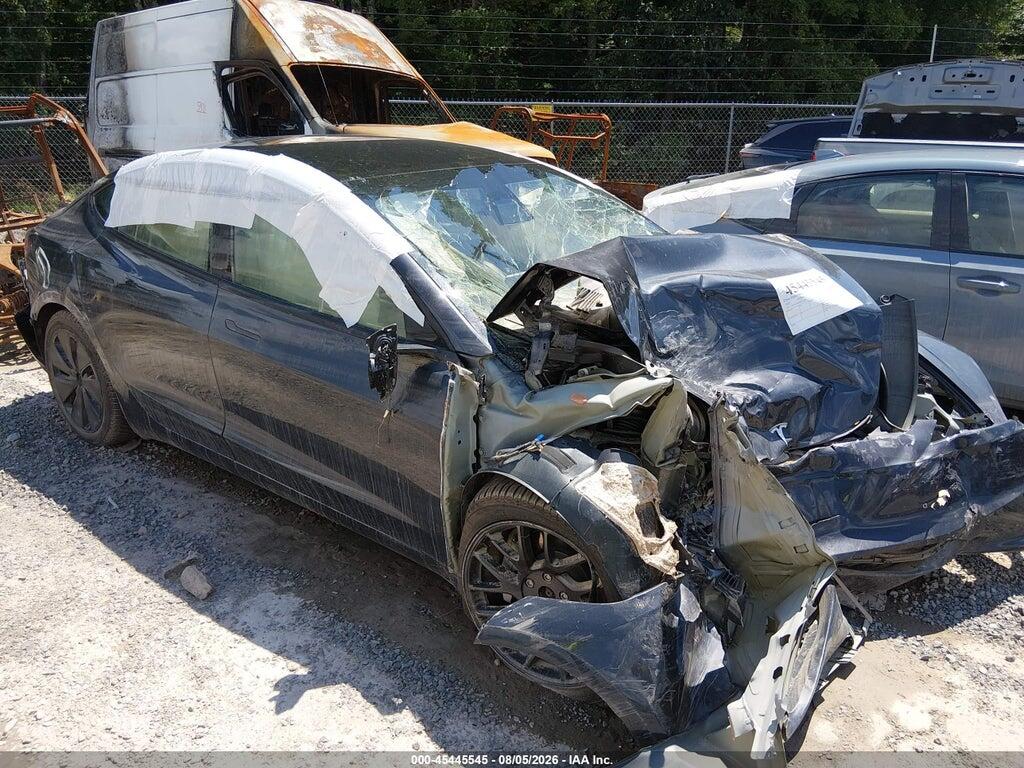 5YJ3E1EB3SF932695 2025 TESLA MODEL 3 photo no. 1