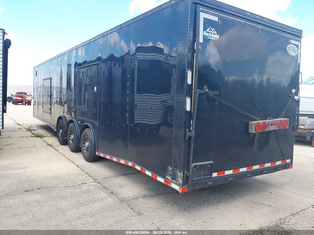 7H2BE3635TD070950 2026 ROCK SOLID CARGO ENCLOSED 3 AXLE TRAILER photo no. 3