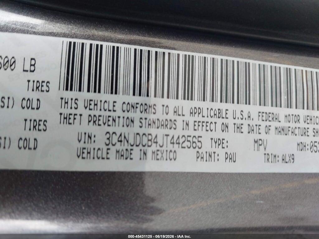 3C4NJDCB4JT442565 2018 JEEP COMPASS photo no. 9