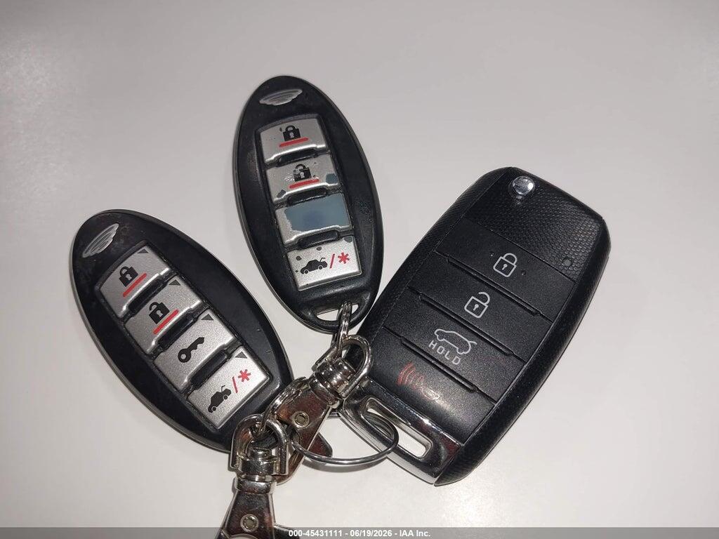 5XYPGDA34GG093586 2016 KIA SORENTO photo no. 11