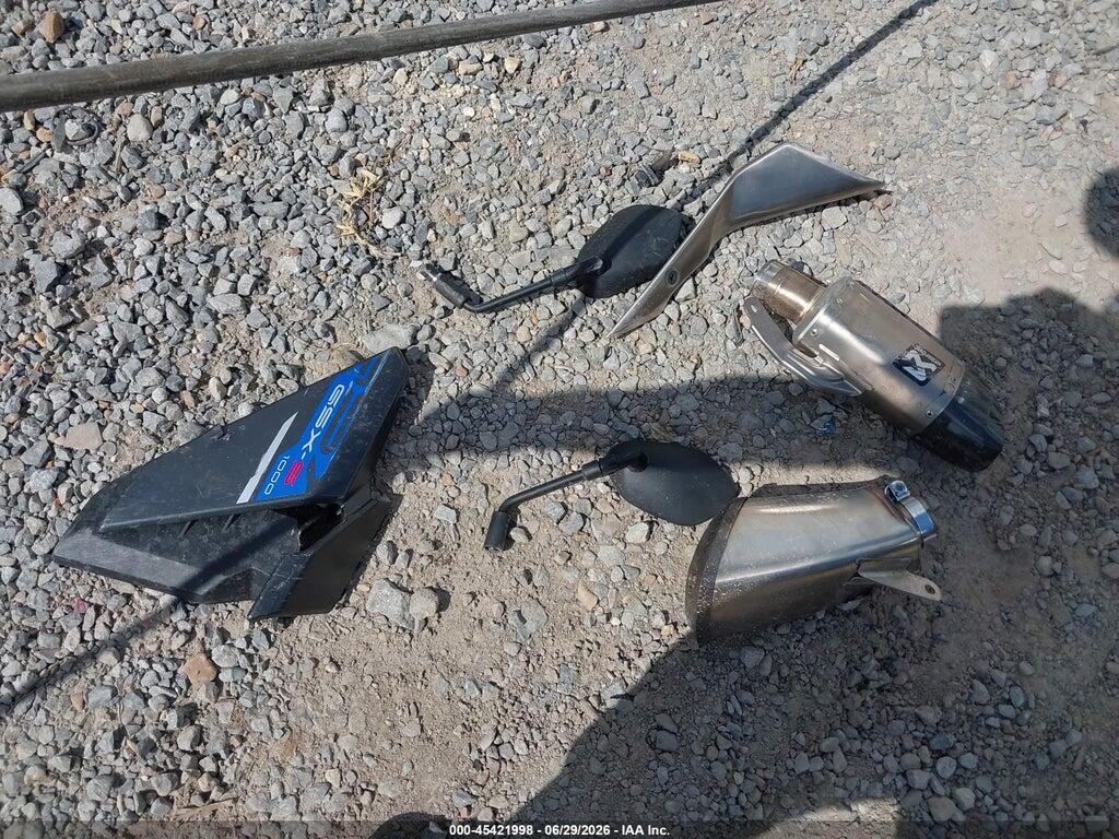 JS1EK11B2T7100094 2026 SUZUKI GSX-S1000 photo no. 12