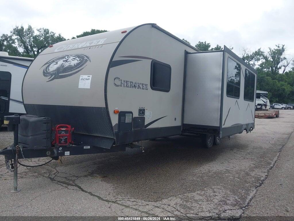 4X4TCKC24JX129147 2018 FORD CHEROKEE photo no. 2