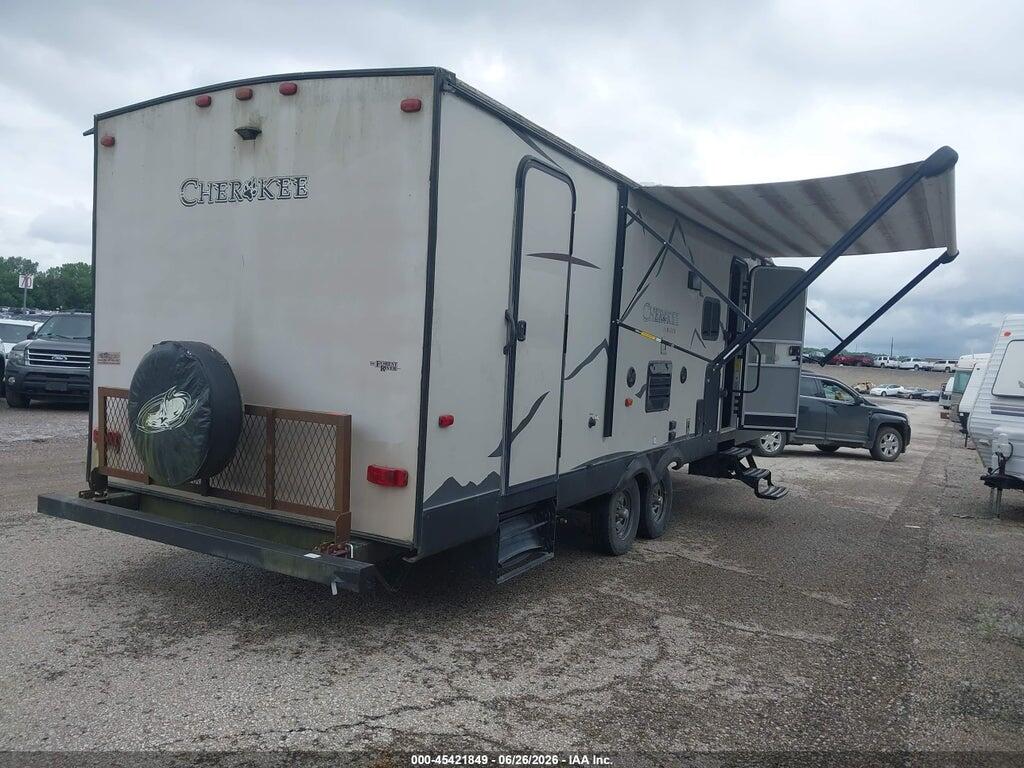 4X4TCKC24JX129147 2018 FORD CHEROKEE photo no. 4