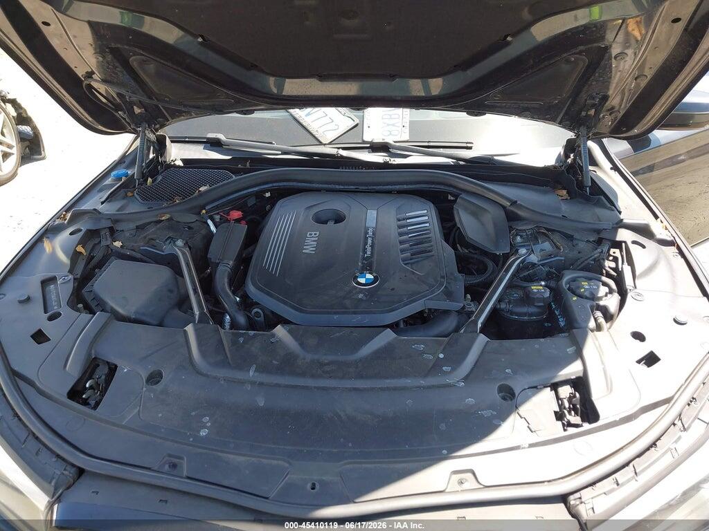 WBA7E2C56JG743027 2018 BMW 740I photo no. 10