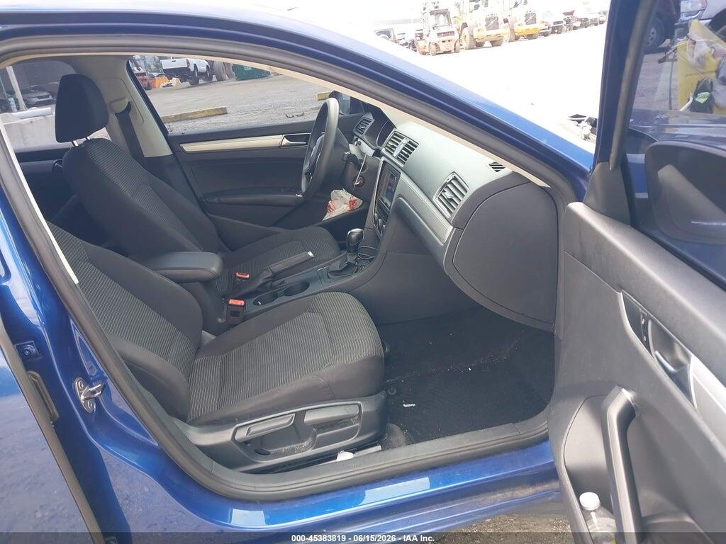 1VWAT7A36HC075290 2017 VOLKSWAGEN PASSAT photo no. 5
