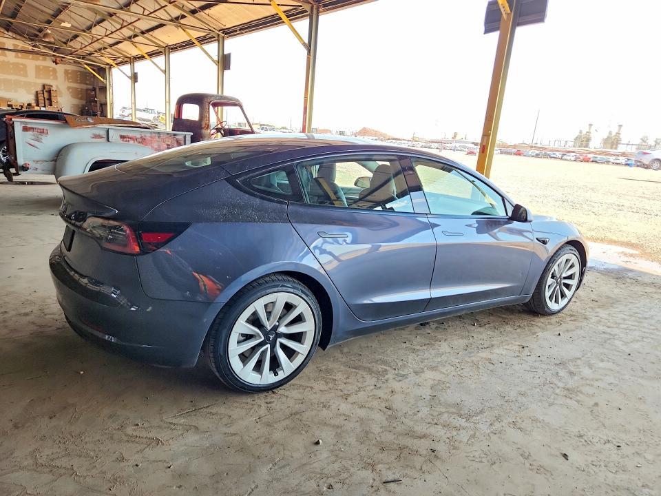 2022 TESLA MODEL 3 — Фото 3 из 12