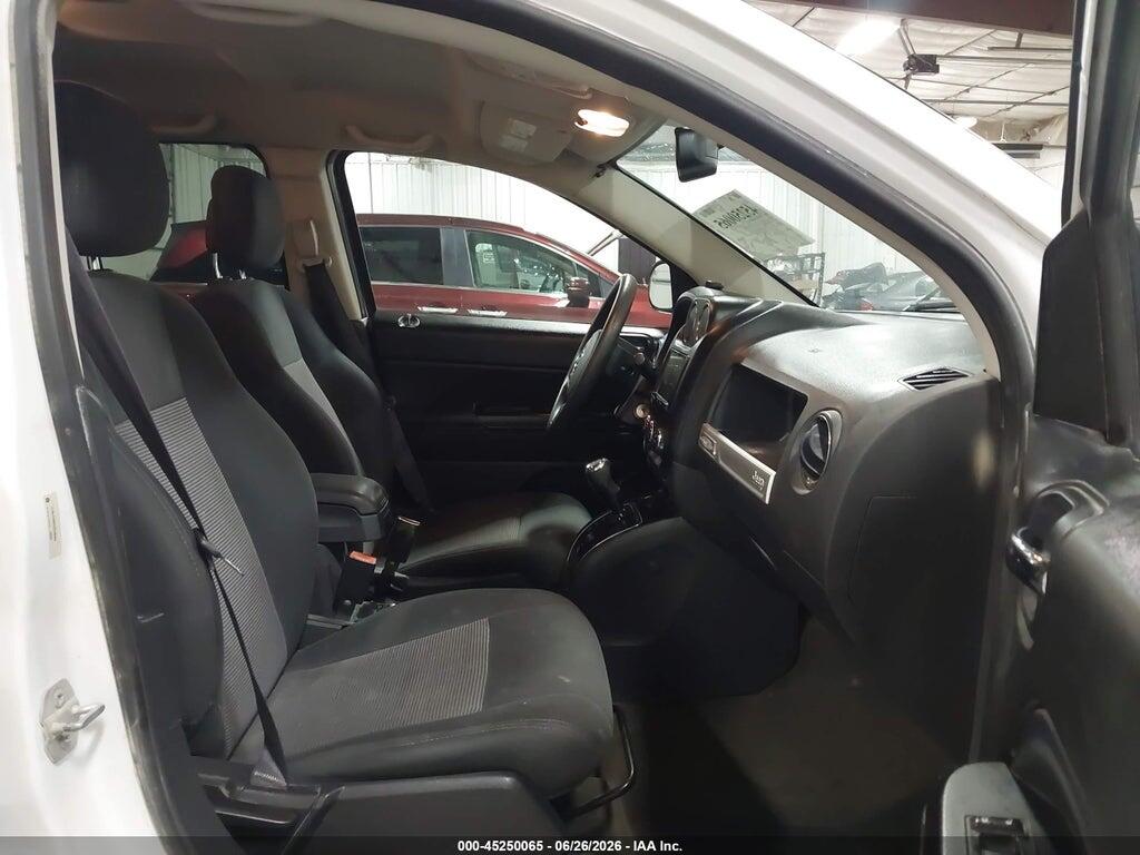 1C4NJDBB5GD549964 2016 JEEP COMPASS photo no. 5