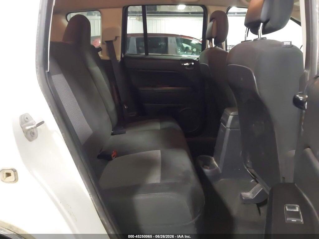 1C4NJDBB5GD549964 2016 JEEP COMPASS photo no. 8