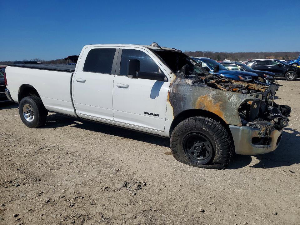 2021 RAM 2500 BIG HORN — Фото 4 из 12